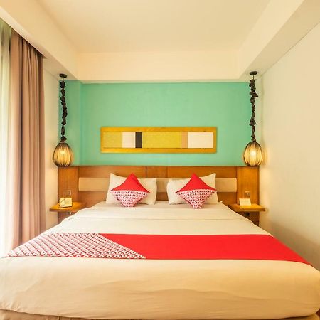 Capital O 852 The Silk At Dago Hotel บันดุง ภายนอก รูปภาพ