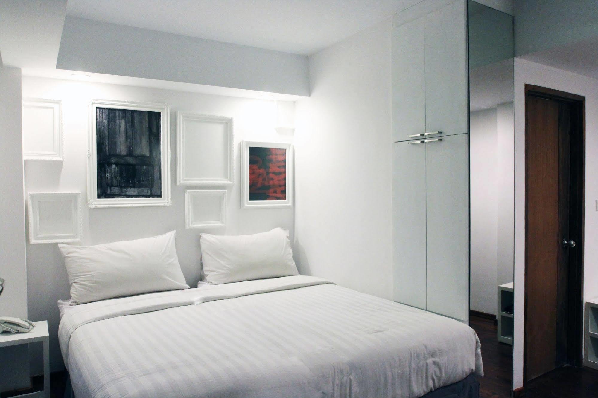 Capital O 852 The Silk At Dago Hotel บันดุง ภายนอก รูปภาพ