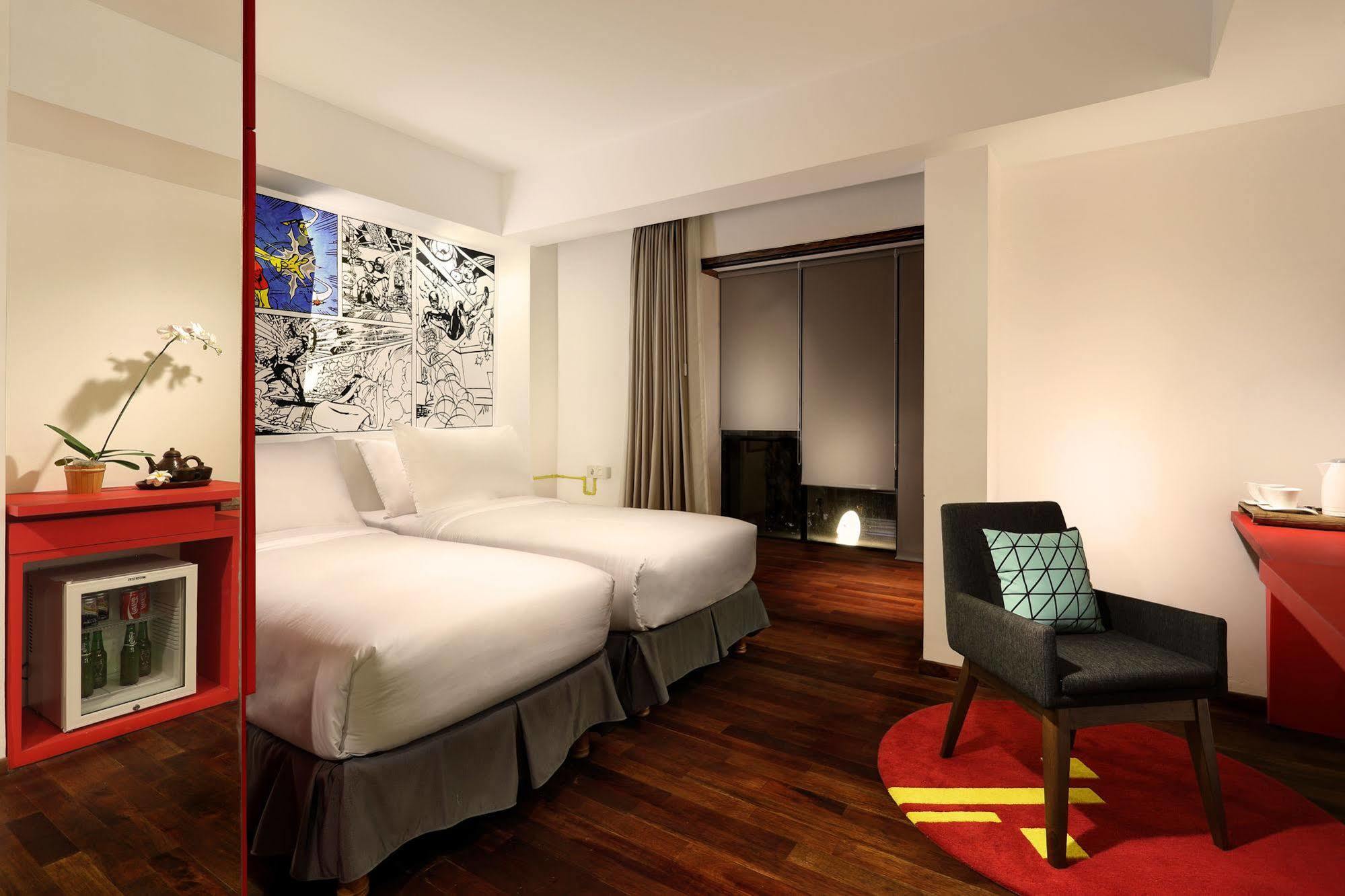 Capital O 852 The Silk At Dago Hotel บันดุง ภายนอก รูปภาพ