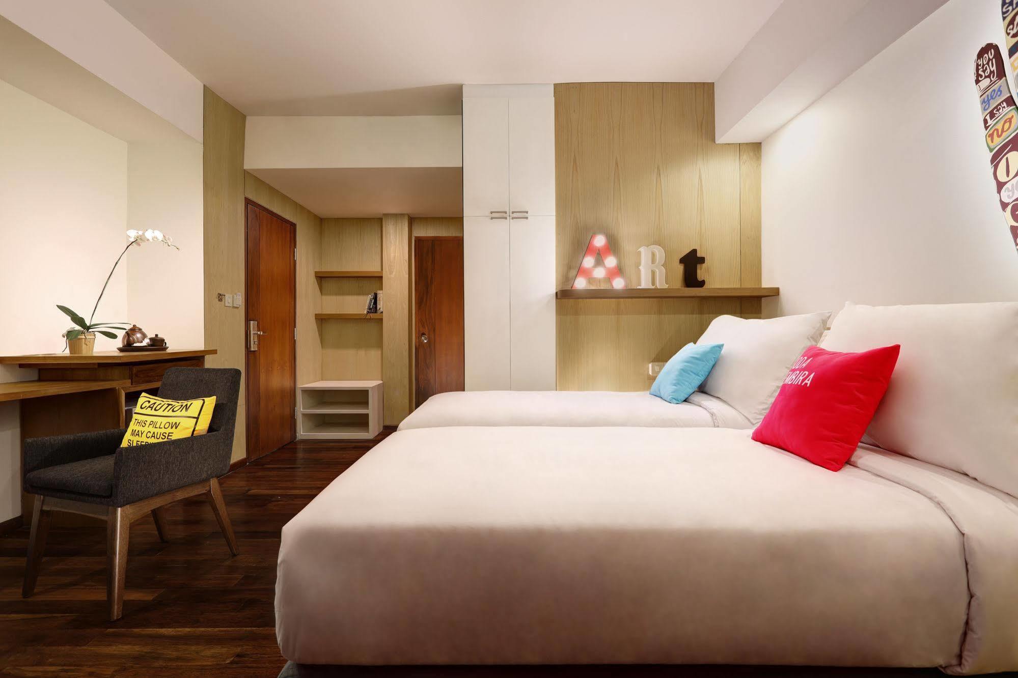 Capital O 852 The Silk At Dago Hotel บันดุง ภายนอก รูปภาพ