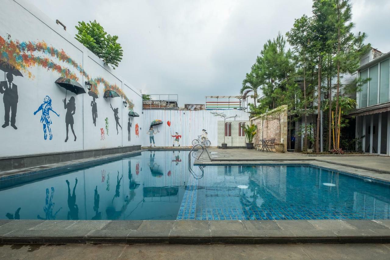 Capital O 852 The Silk At Dago Hotel บันดุง ภายนอก รูปภาพ