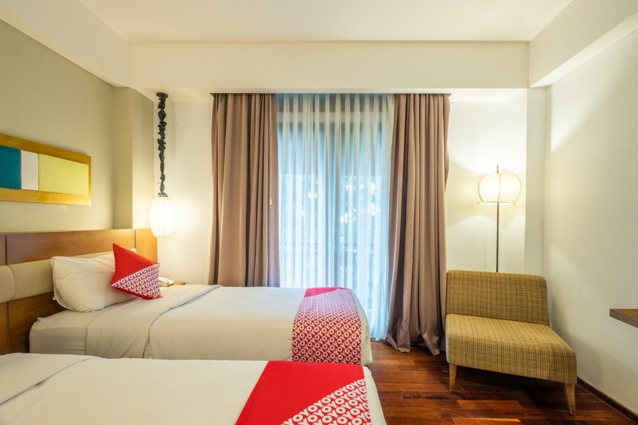 Capital O 852 The Silk At Dago Hotel บันดุง ภายนอก รูปภาพ