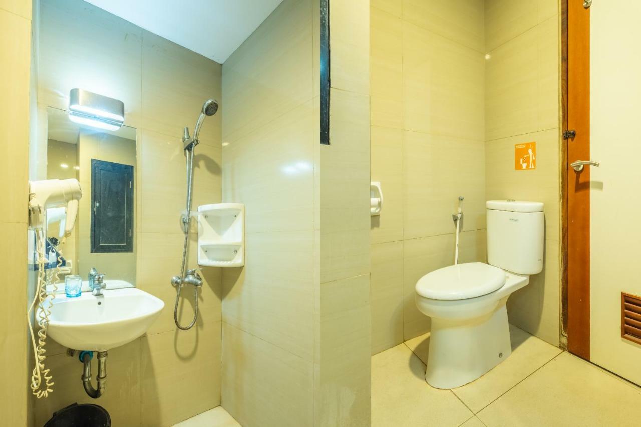 Capital O 852 The Silk At Dago Hotel บันดุง ภายนอก รูปภาพ