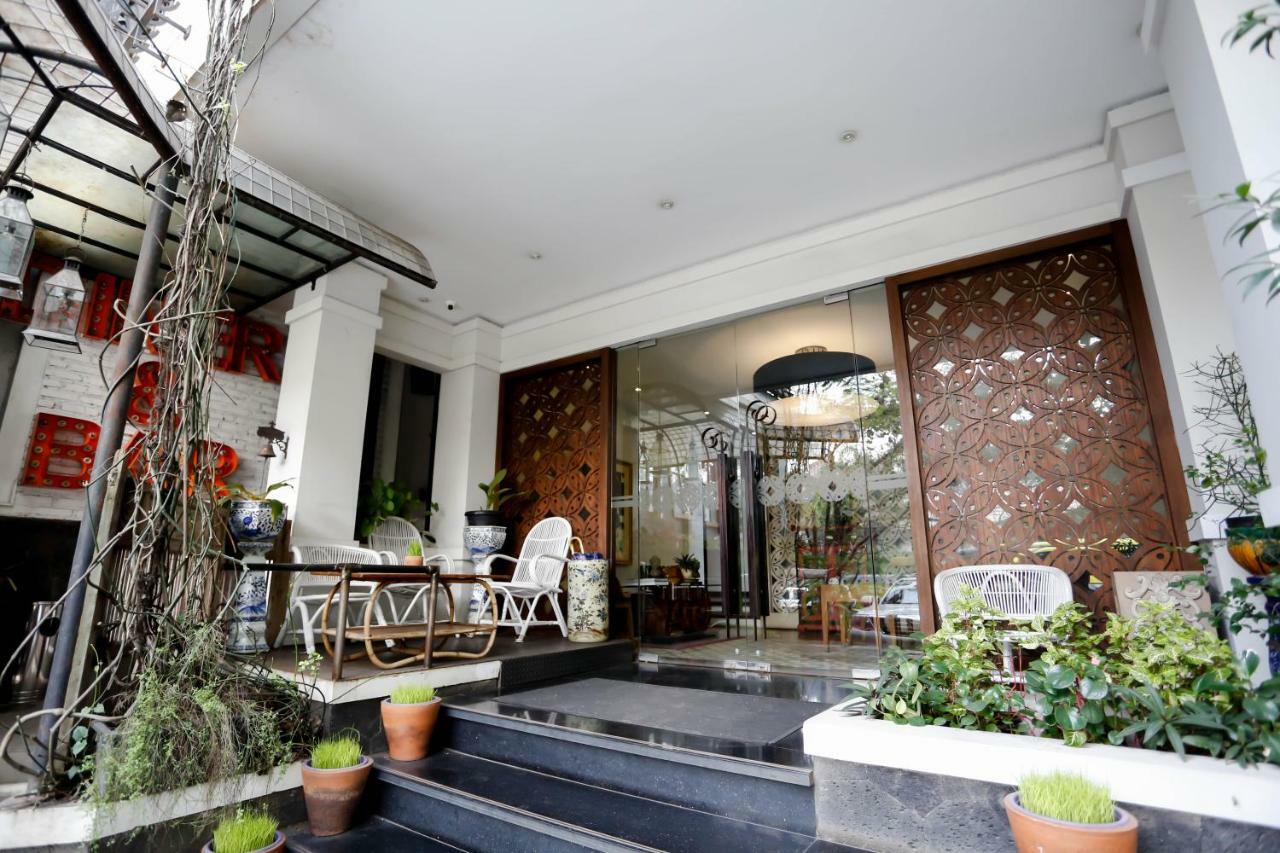 Capital O 852 The Silk At Dago Hotel บันดุง ภายนอก รูปภาพ